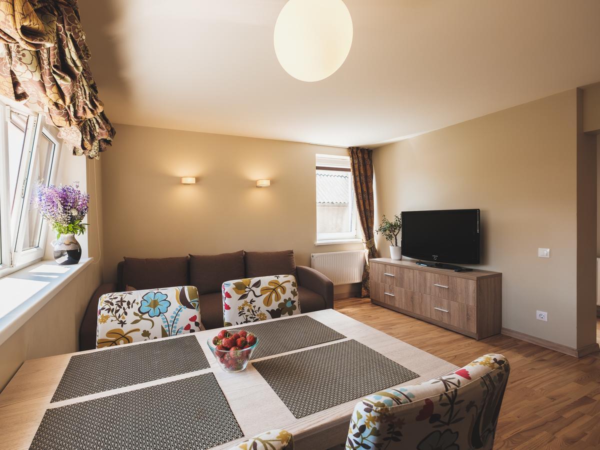 פלאנגה Palangos Vila Apartments מראה חיצוני תמונה
